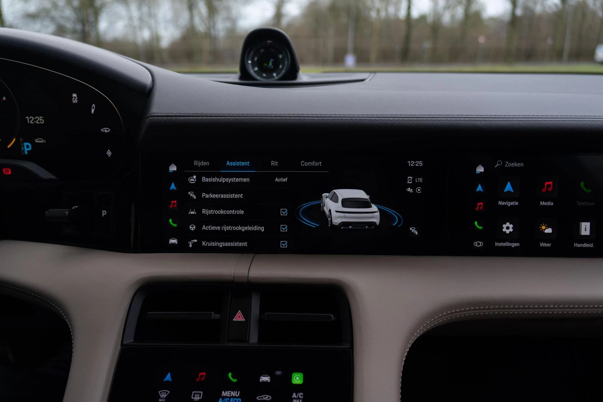 Hoofdafbeelding Porsche Taycan