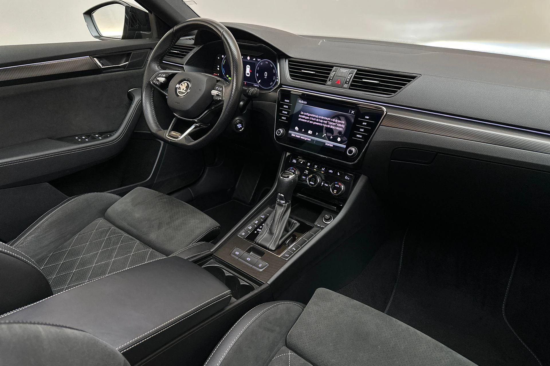 Hoofdafbeelding Škoda Superb