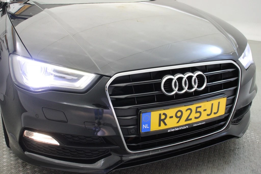 Hoofdafbeelding Audi Cabriolet