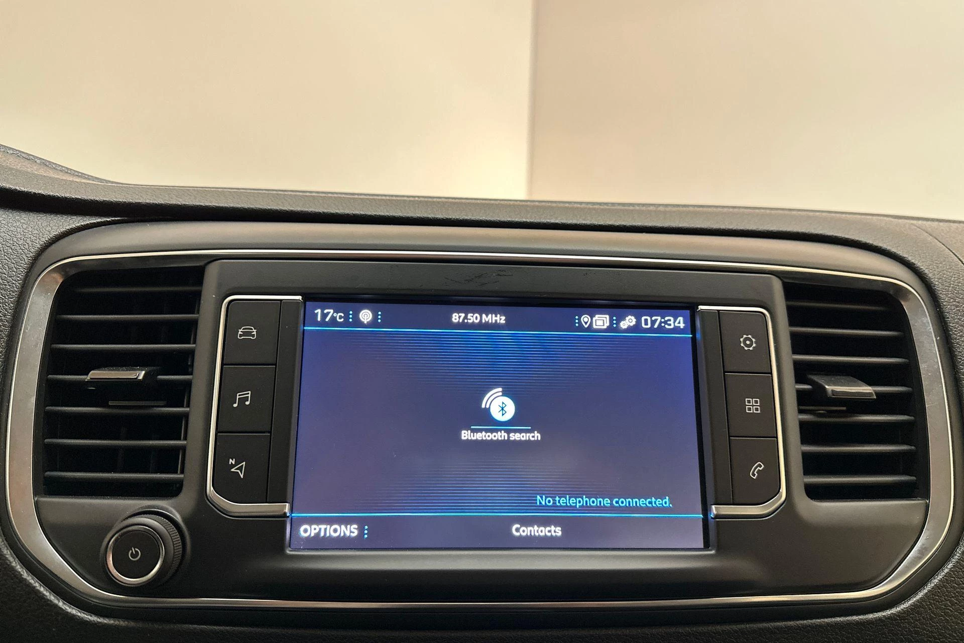 Hoofdafbeelding Peugeot Traveller