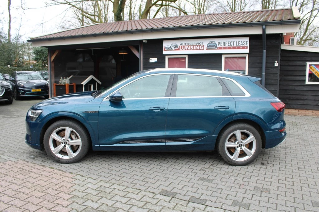 Hoofdafbeelding Audi e-tron