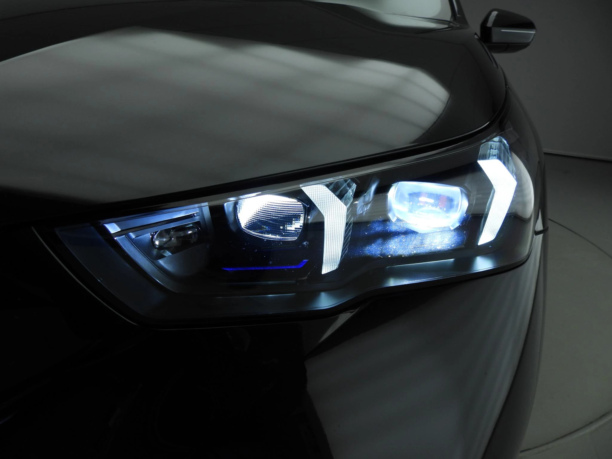 Hoofdafbeelding BMW i5