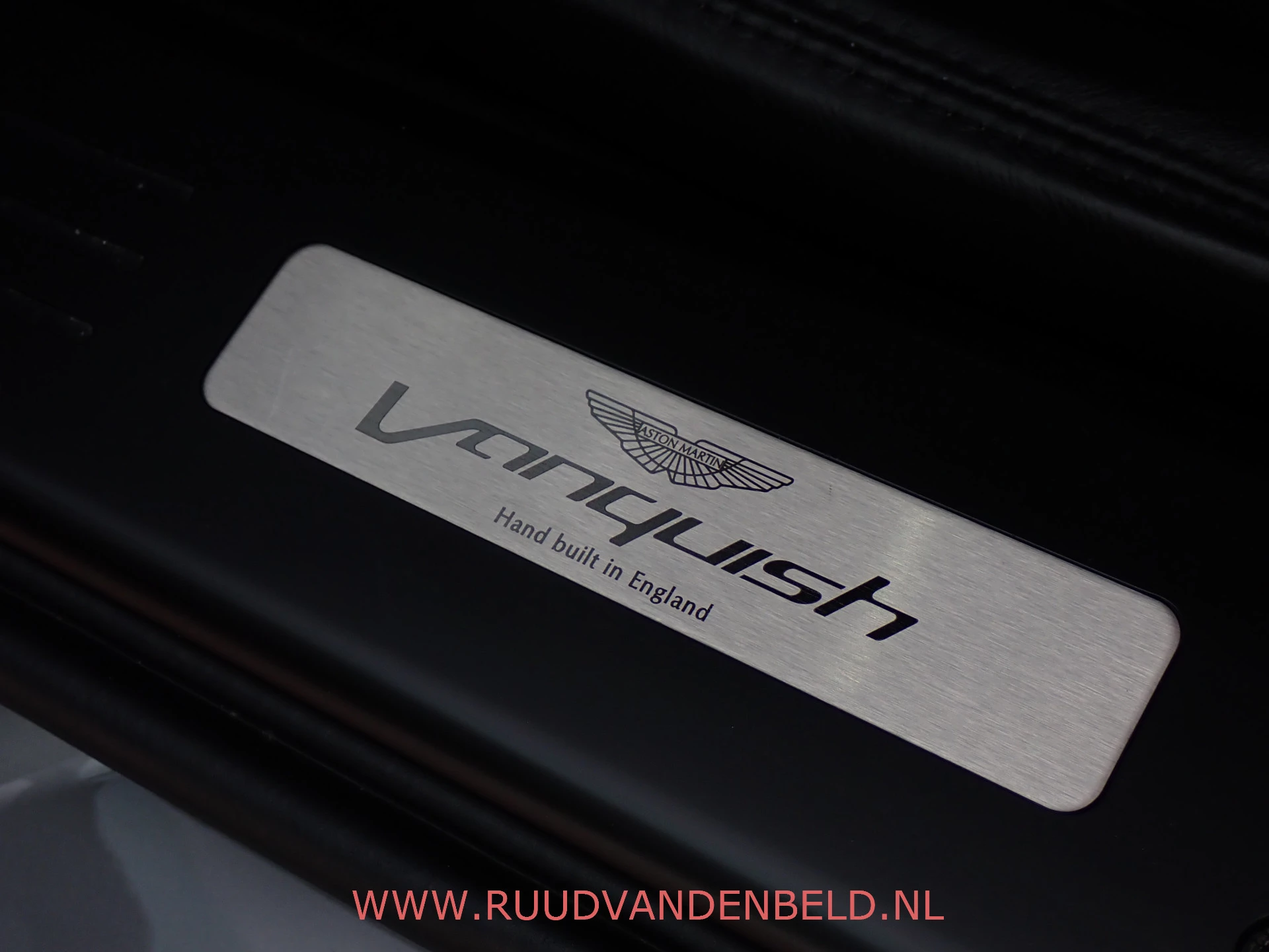Hoofdafbeelding Aston Martin V12 Vanquish