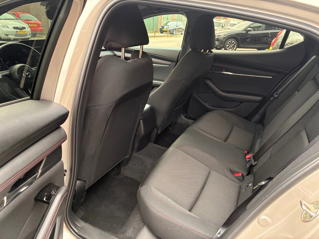 Hoofdafbeelding Mazda 3