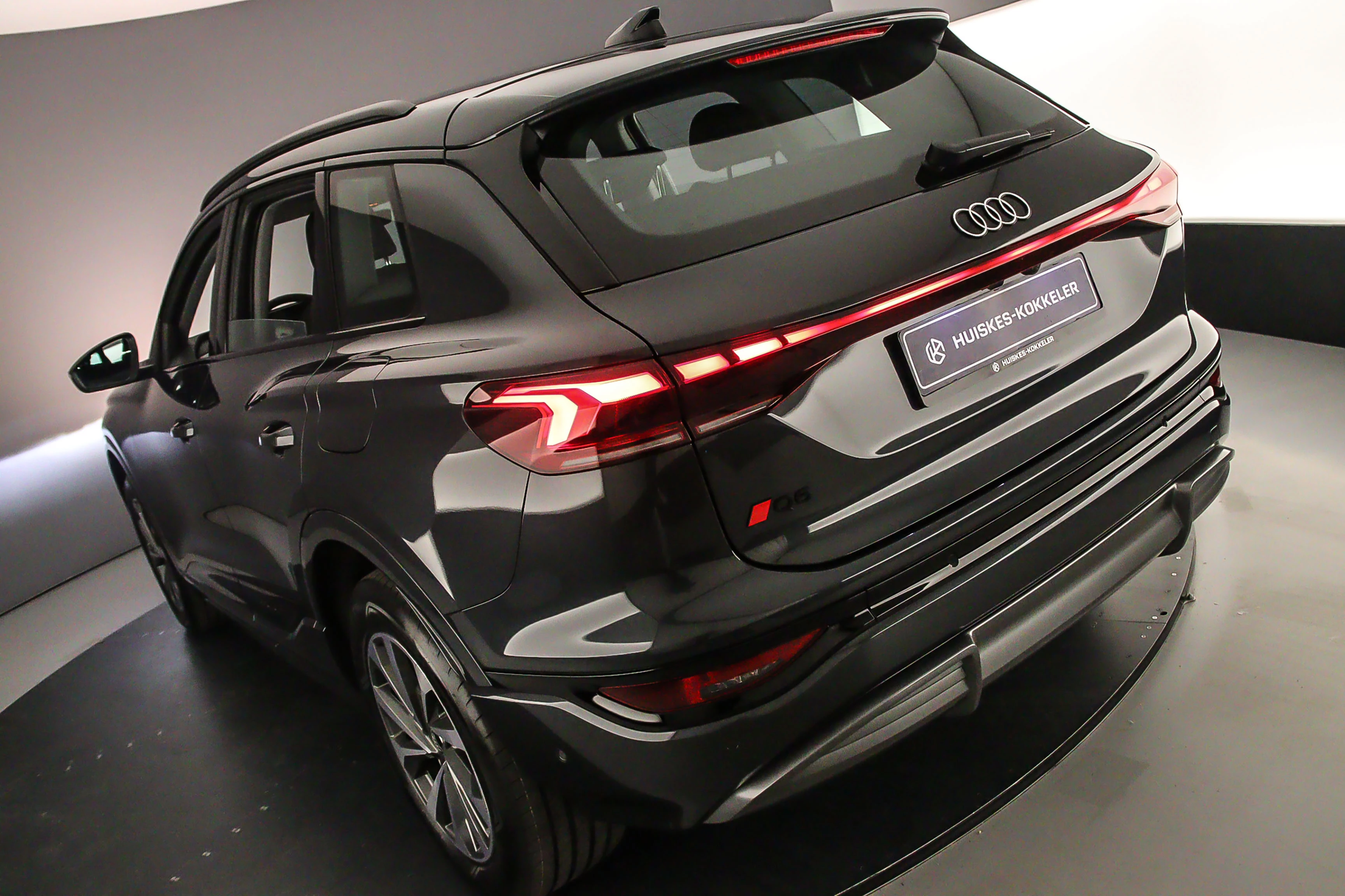 Hoofdafbeelding Audi Q6 e-tron