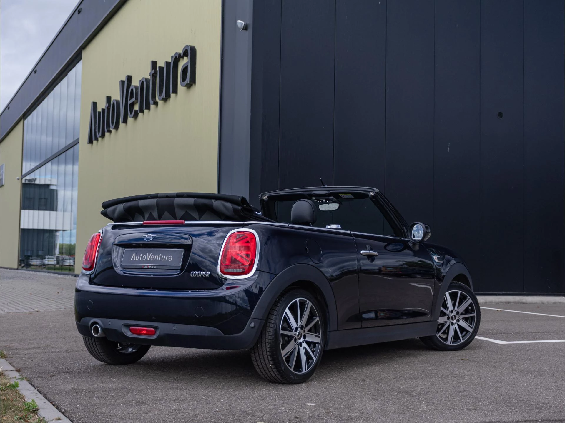 Hoofdafbeelding MINI Cooper Cabrio