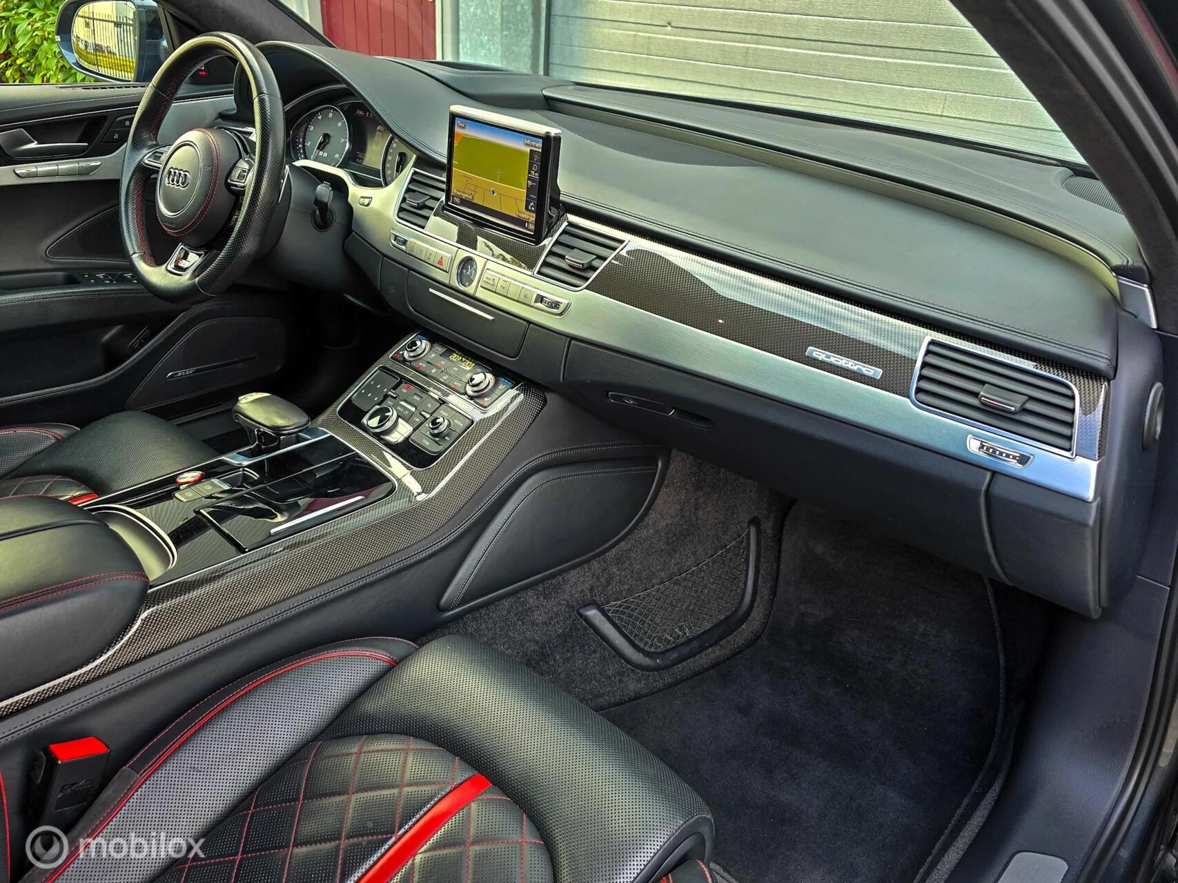 Hoofdafbeelding Audi S8