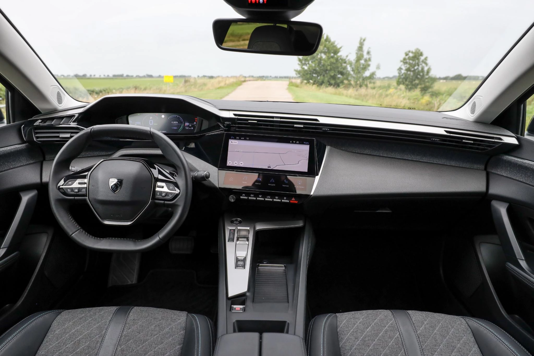 Hoofdafbeelding Peugeot 408