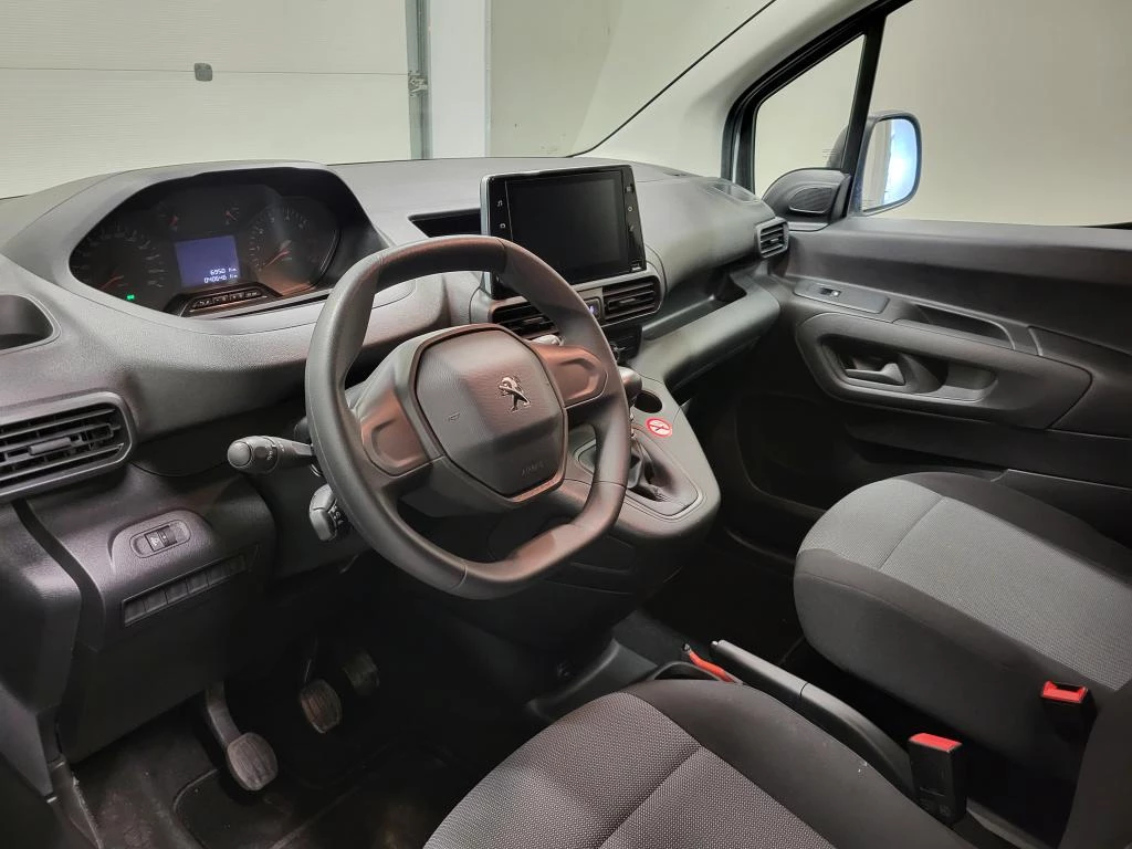 Hoofdafbeelding Peugeot Partner