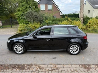Audi A3 Sportback 1.6 TDI ultra Attraction *trekhaak*leer*NAP