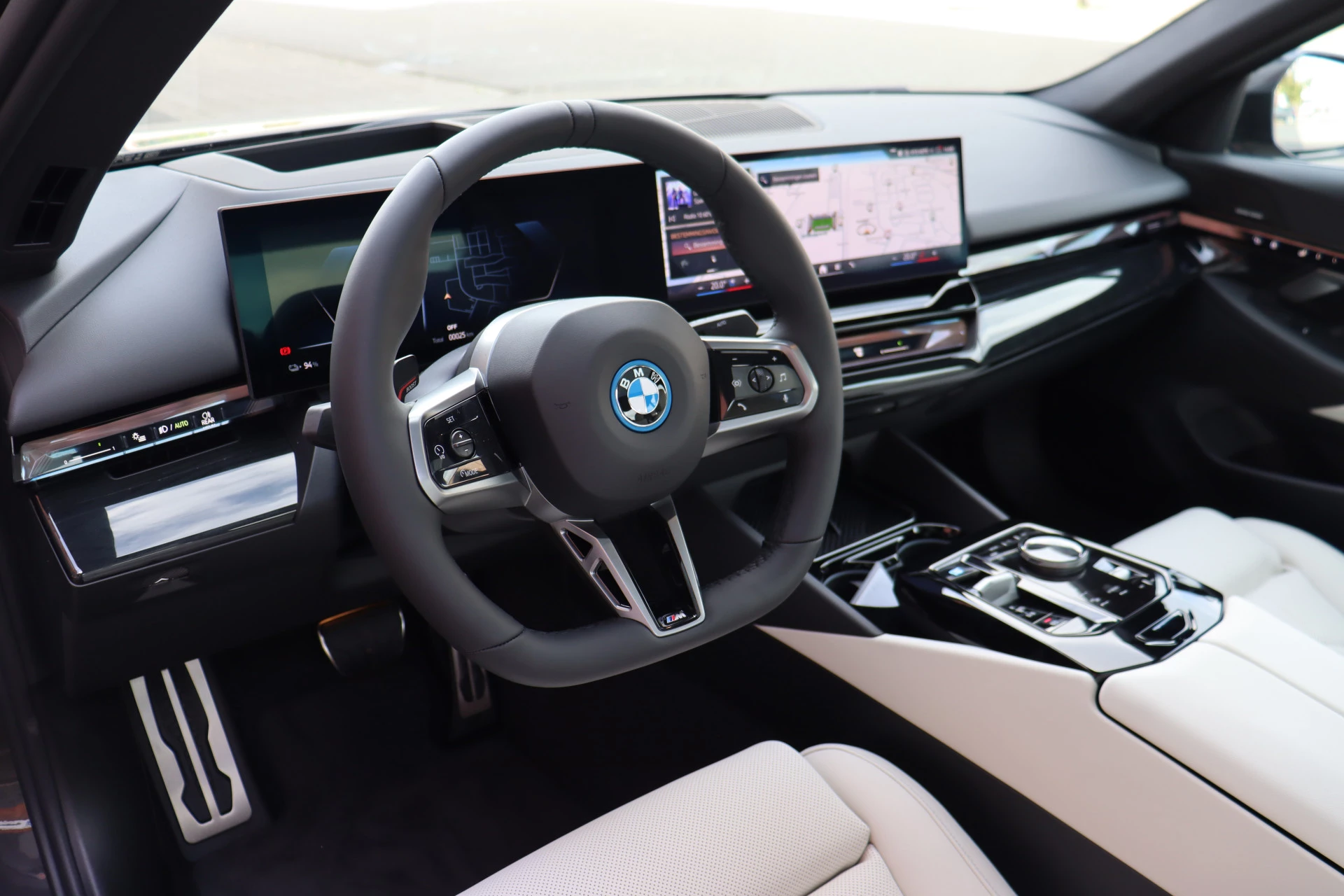 Hoofdafbeelding BMW i5