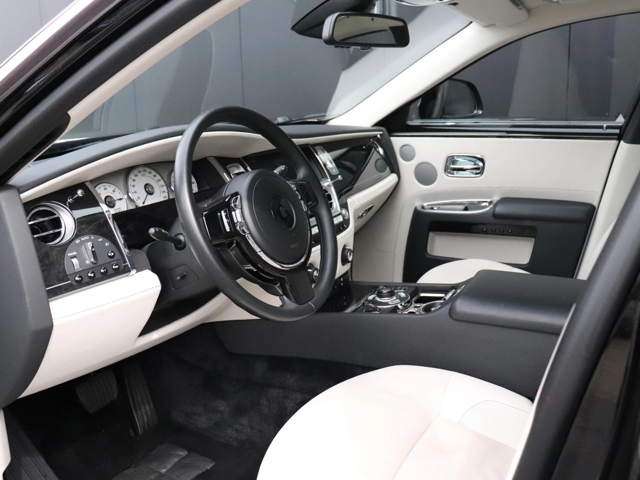 Hoofdafbeelding Rolls-Royce Ghost