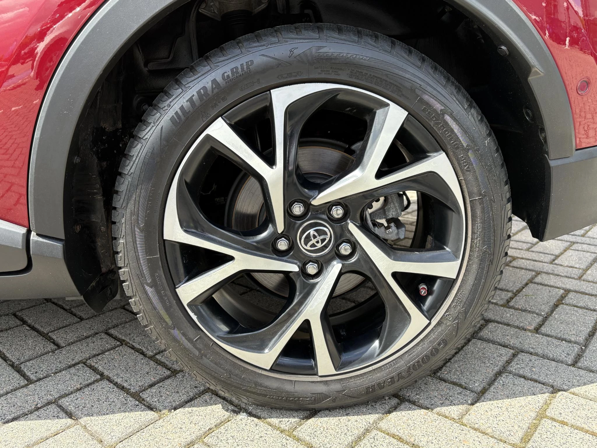 Hoofdafbeelding Toyota C-HR