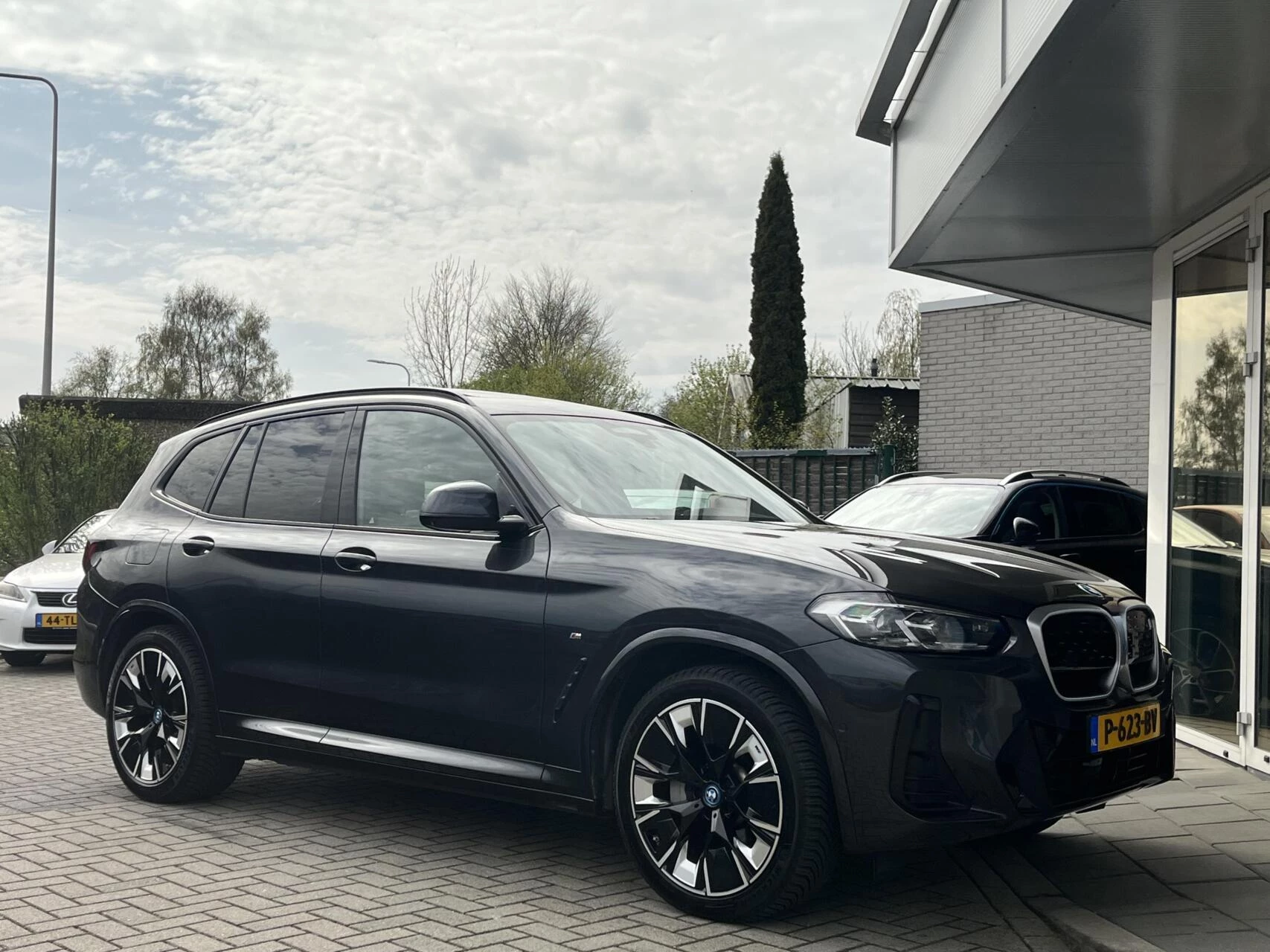 Hoofdafbeelding BMW iX3