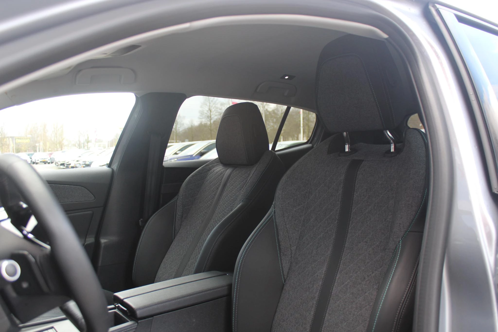 Hoofdafbeelding Peugeot 408