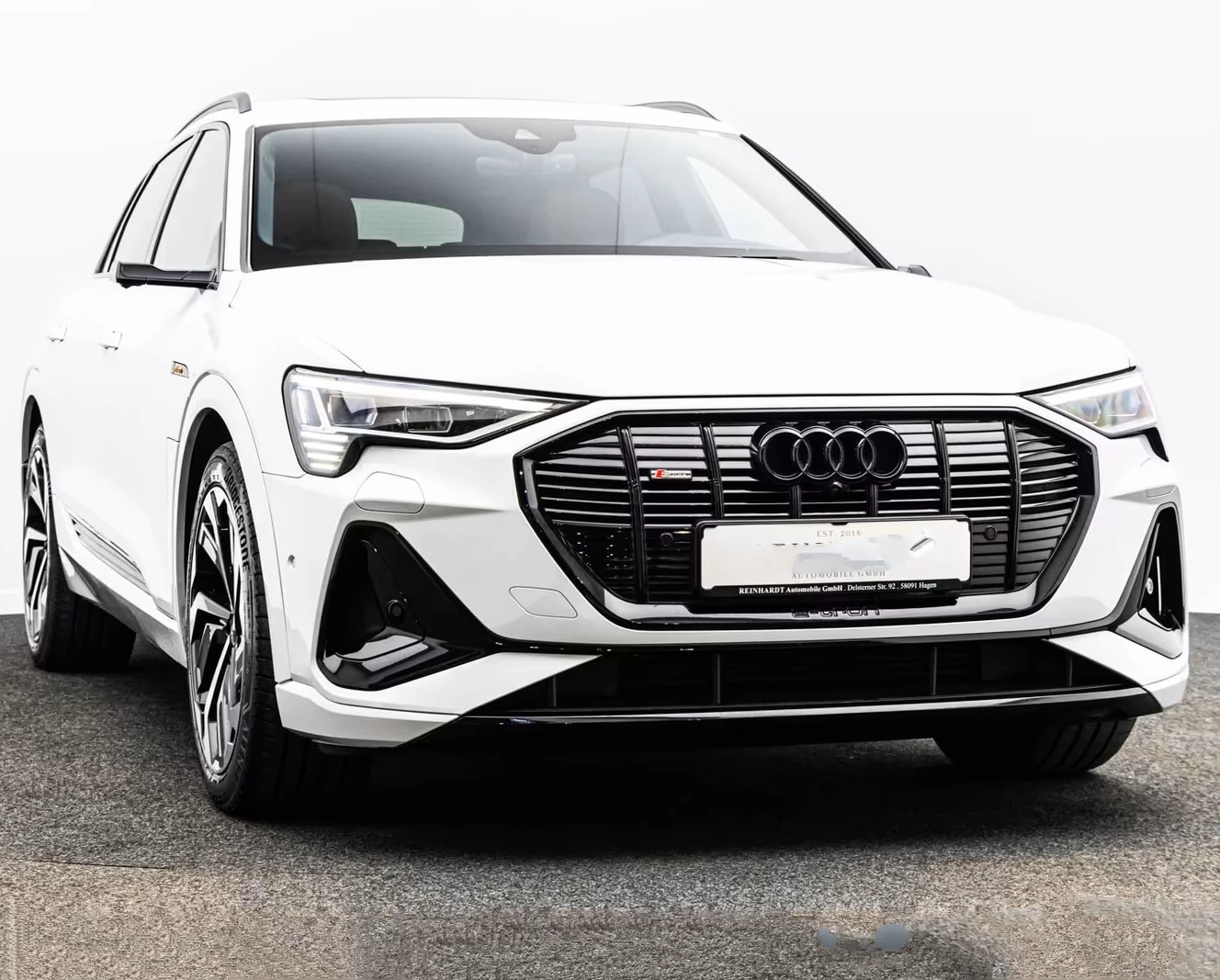 Hoofdafbeelding Audi e-tron