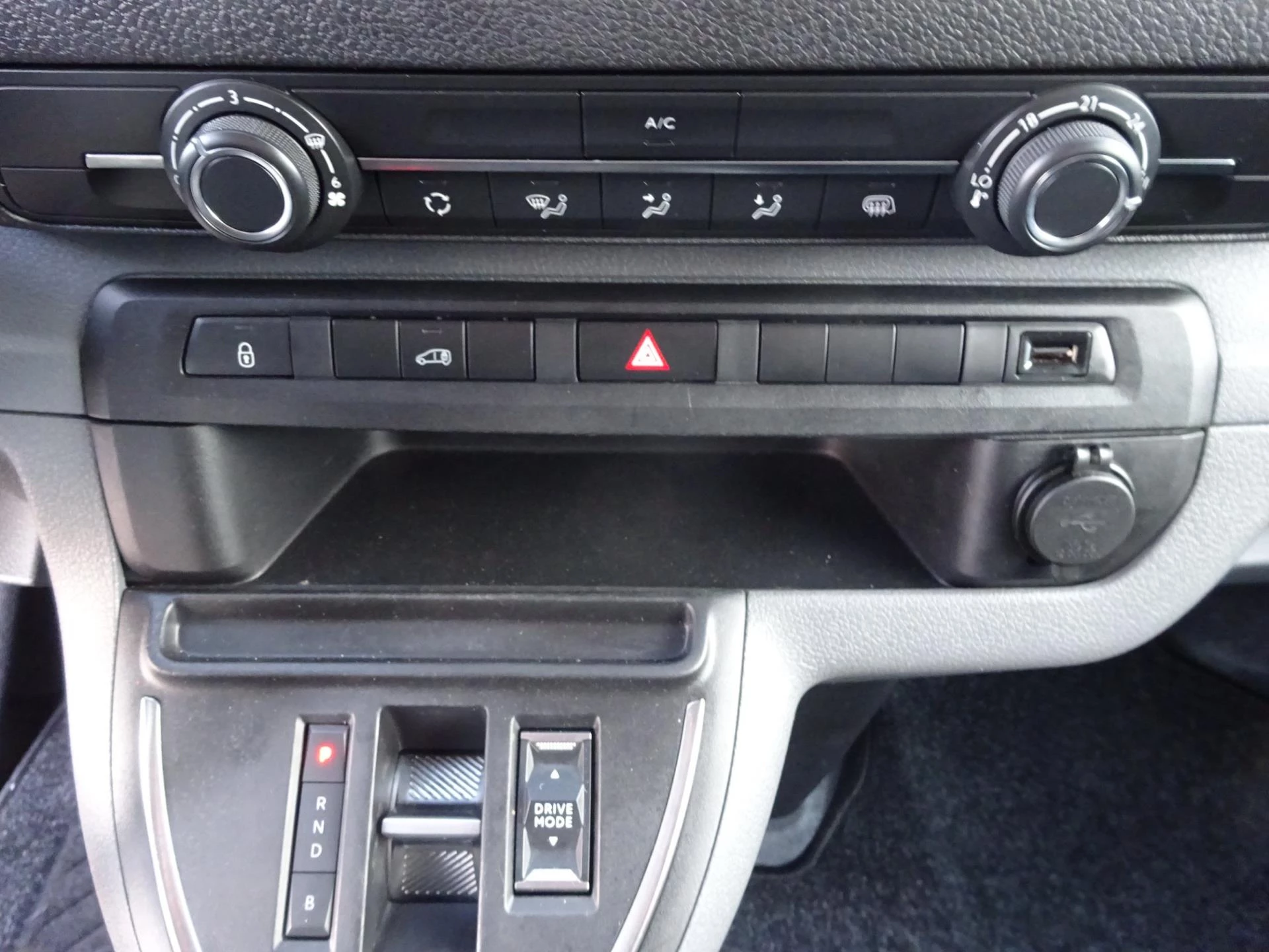 Hoofdafbeelding Opel Vivaro-e