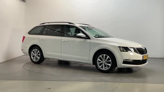 Hoofdafbeelding Škoda Octavia Skoda Octavia Combi 1.0 TSI Greentech Business Edition Navigatie Parkeersensoren DAB+ App-Connect