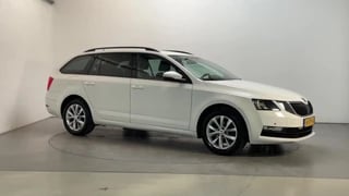 Skoda Octavia Combi 1.0 TSI Greentech Business Edition Navigatie Parkeersensoren DAB+ App-Connect