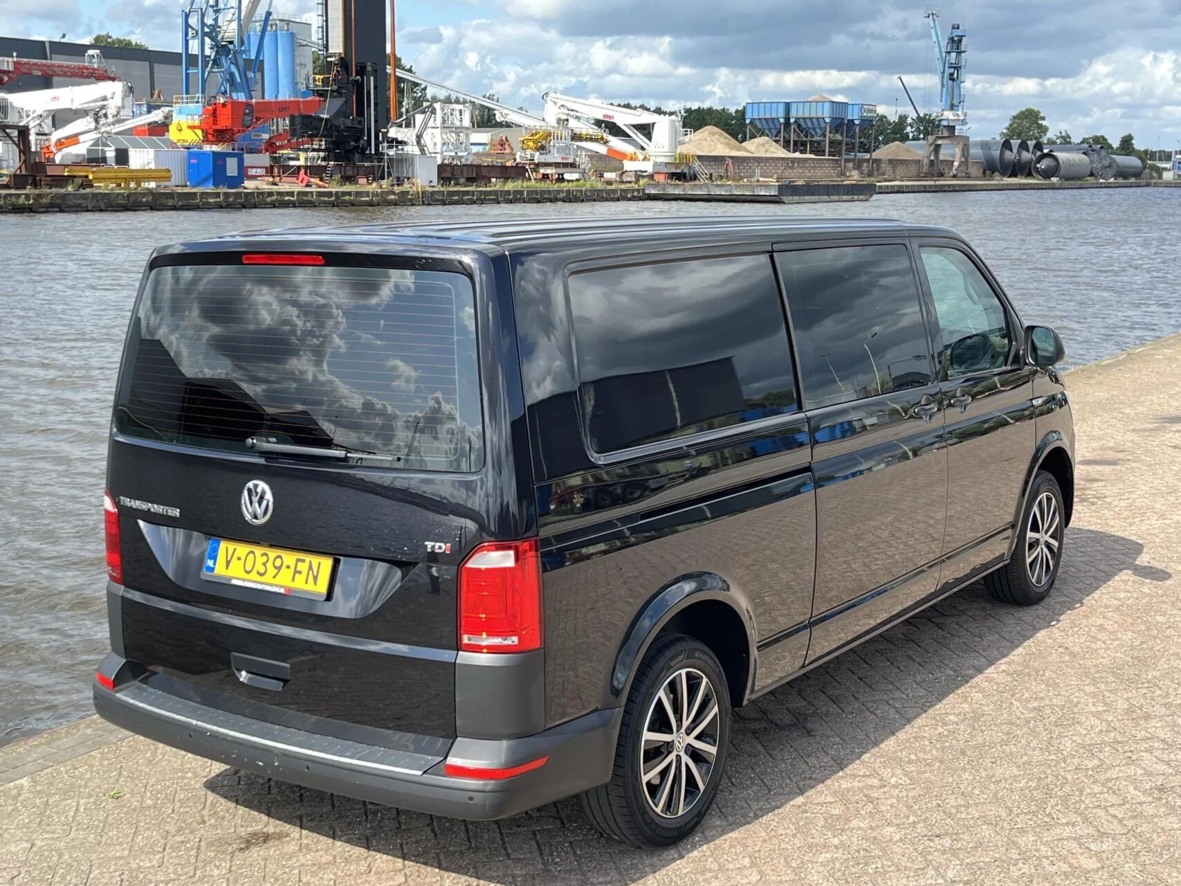 Hoofdafbeelding Volkswagen Transporter