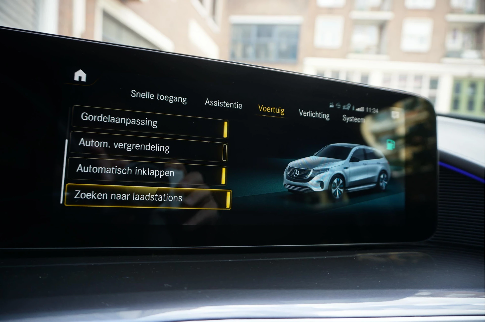 Hoofdafbeelding Mercedes-Benz EQC
