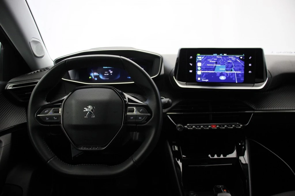 Hoofdafbeelding Peugeot e-2008