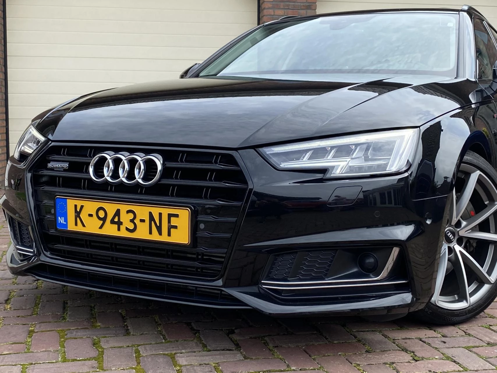 Hoofdafbeelding Audi A4