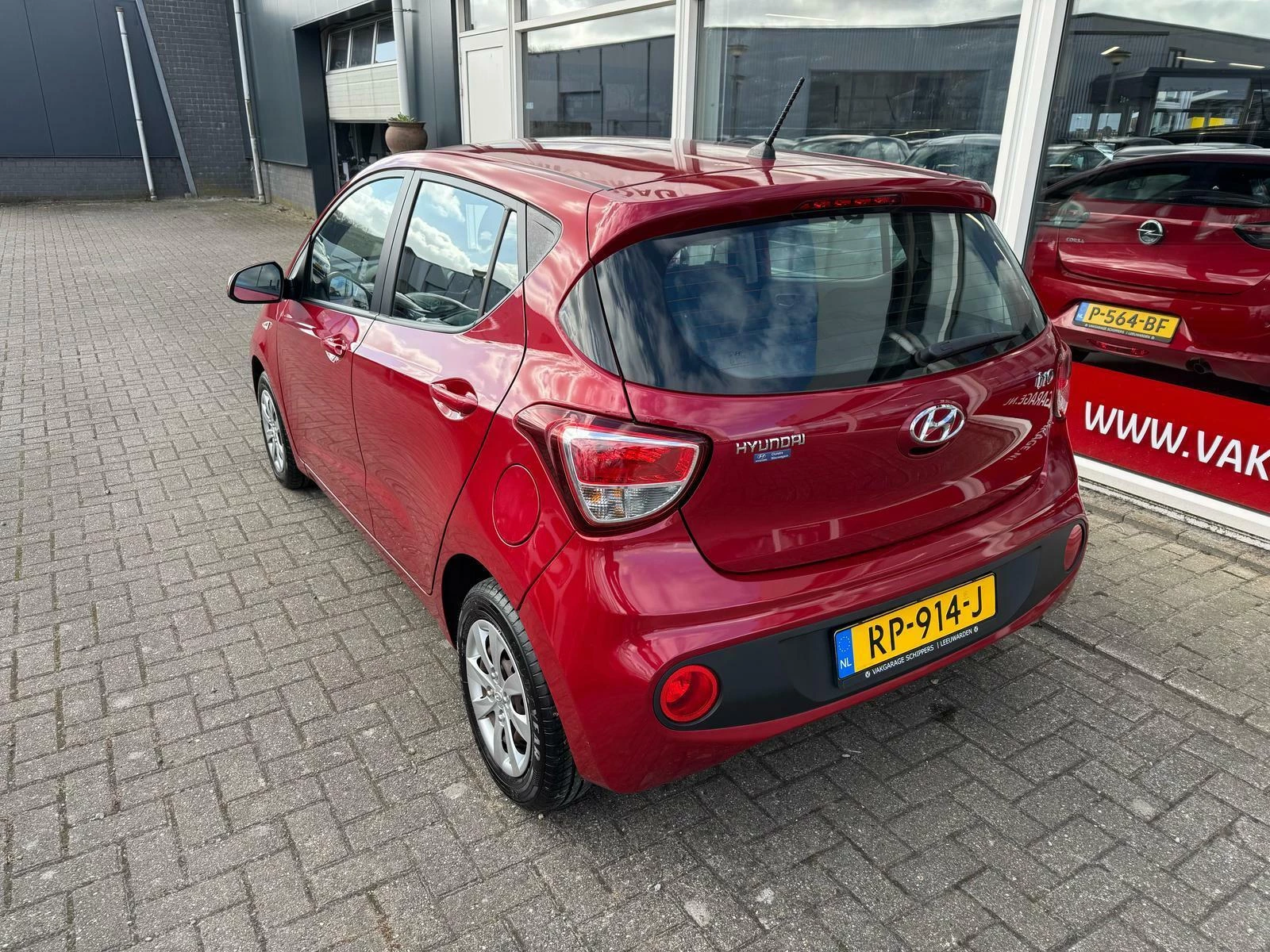Hoofdafbeelding Hyundai i10