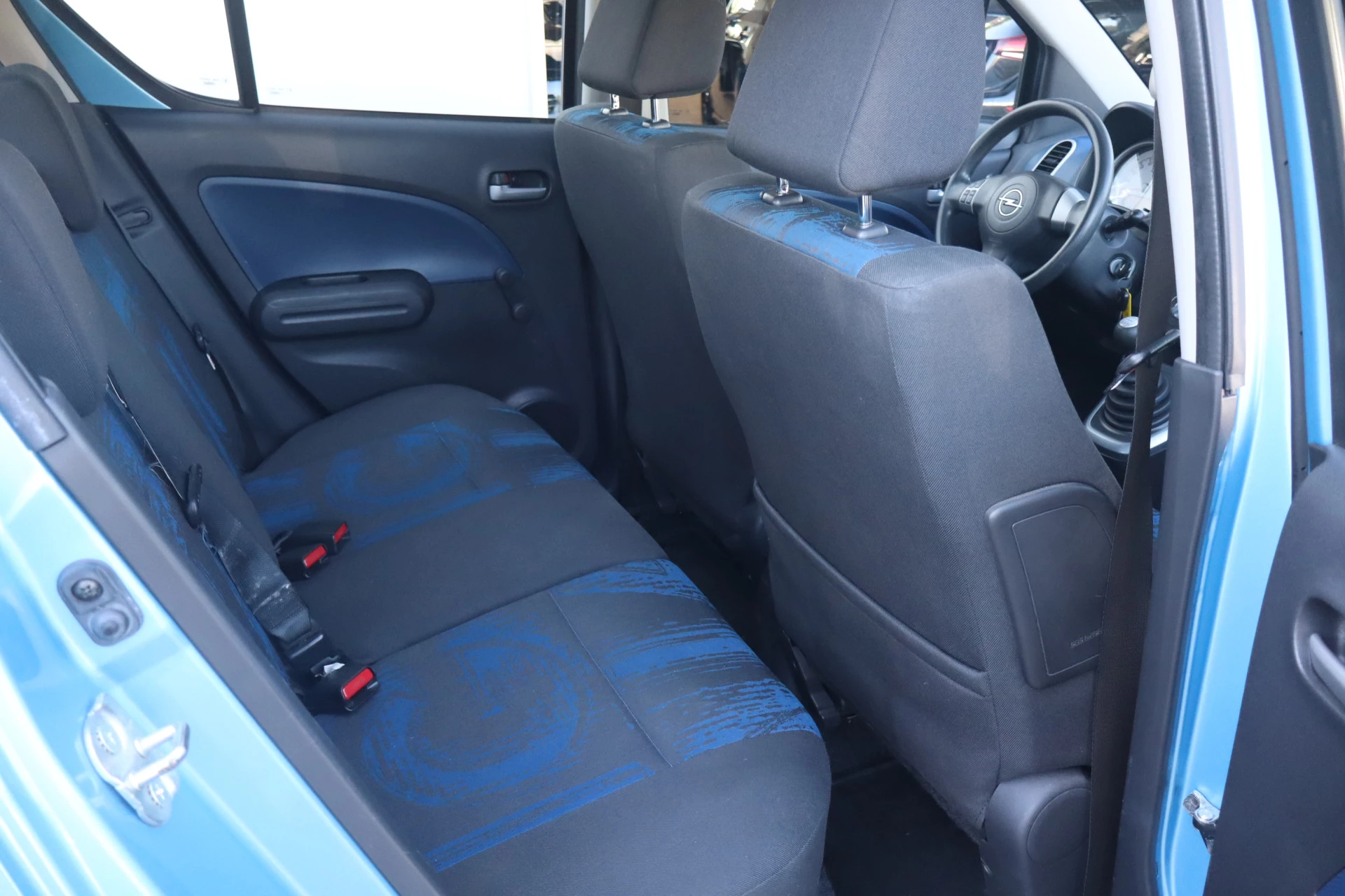 Hoofdafbeelding Opel Agila
