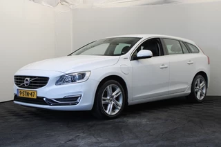 Volvo V60 2.4 D6 AWD Plug-In Hybrid Summum |Leder|Stoelverwarming|