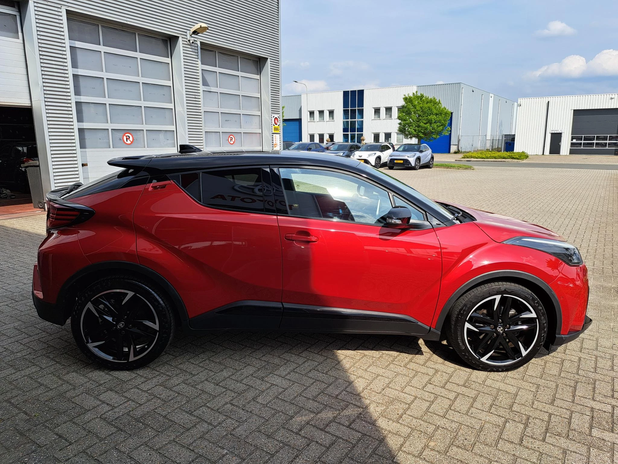 Hoofdafbeelding Toyota C-HR
