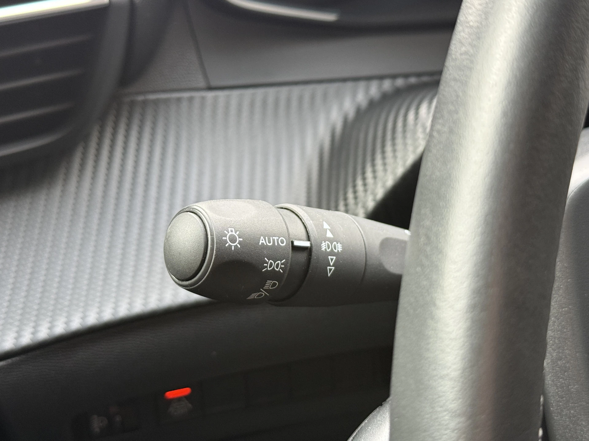 Hoofdafbeelding Peugeot e-2008