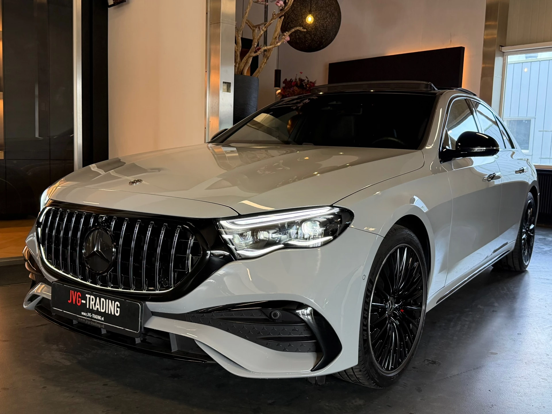 Hoofdafbeelding Mercedes-Benz E-Klasse