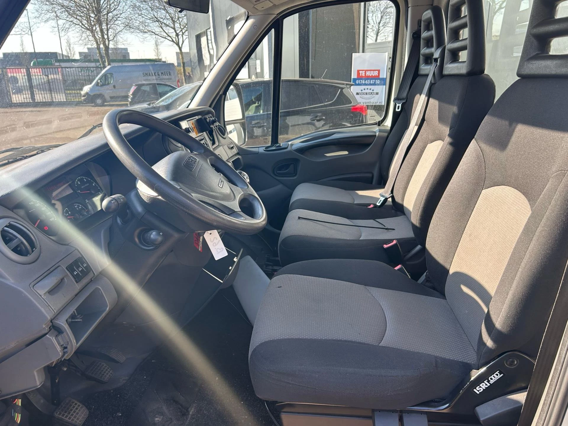 Hoofdafbeelding Iveco 50C21 3 pers airco 204 pk