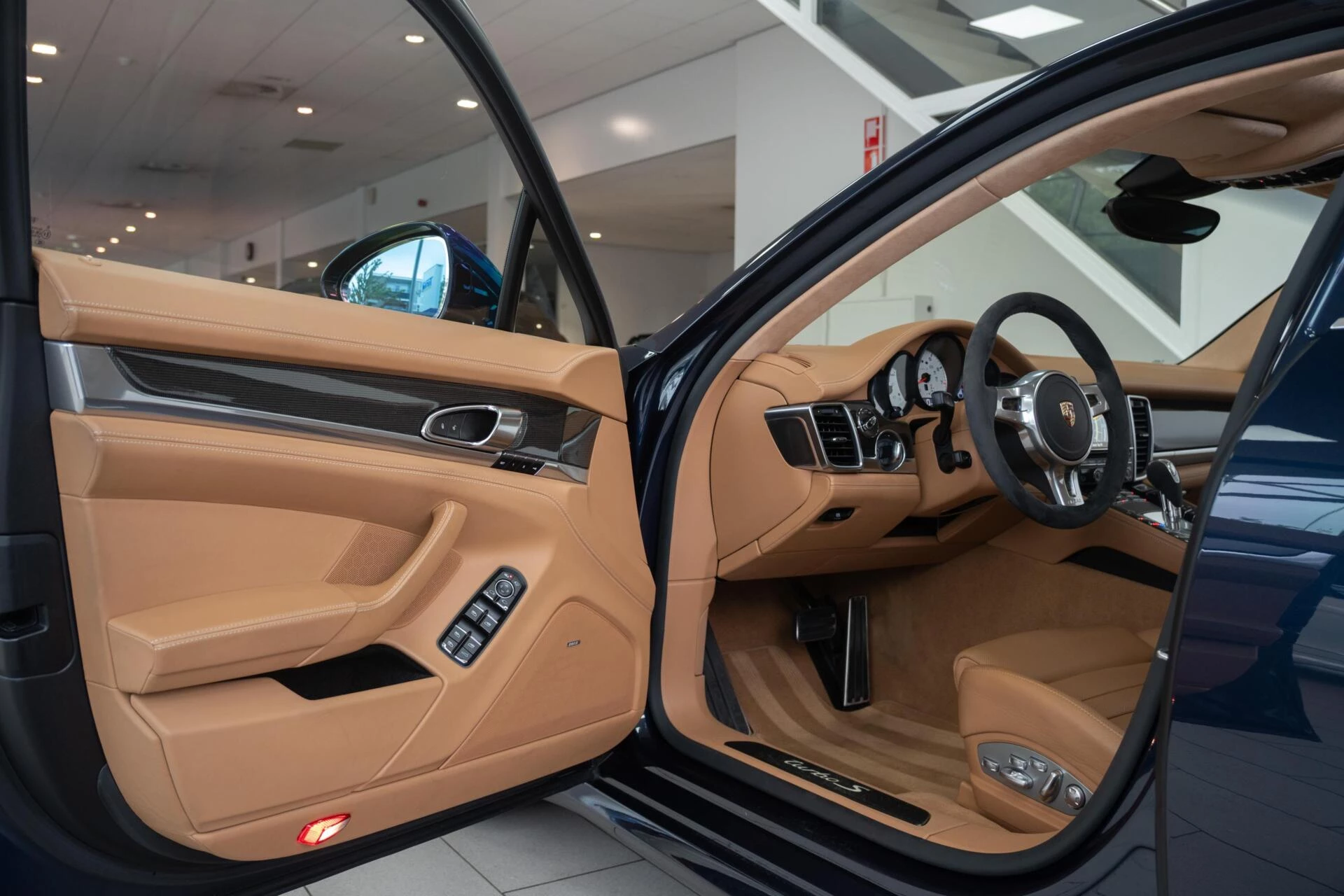 Hoofdafbeelding Porsche Panamera