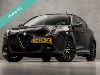 Alfa Romeo Giulietta 1.4 Turbo Exclusivo Super Sport (BLACK EDITION, NAVIGATIE, RODE STIKSELS, GETINT GLAS, ALCANTARA SPORTSTOELEN, ZWART HEMEL, XENON, CRUISE, LM VELGEN, NIEUWSTAAT)