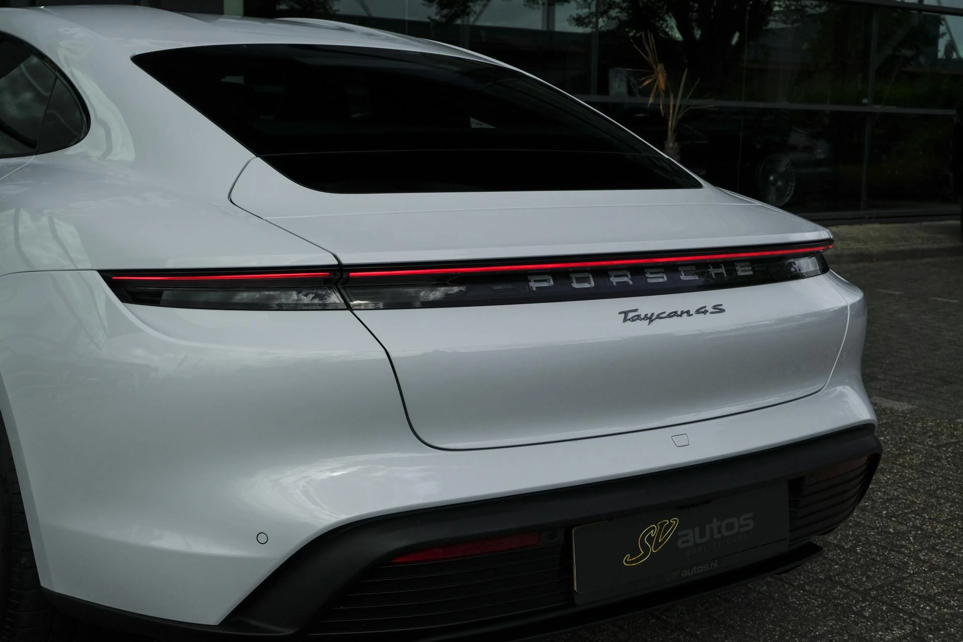 Hoofdafbeelding Porsche Taycan