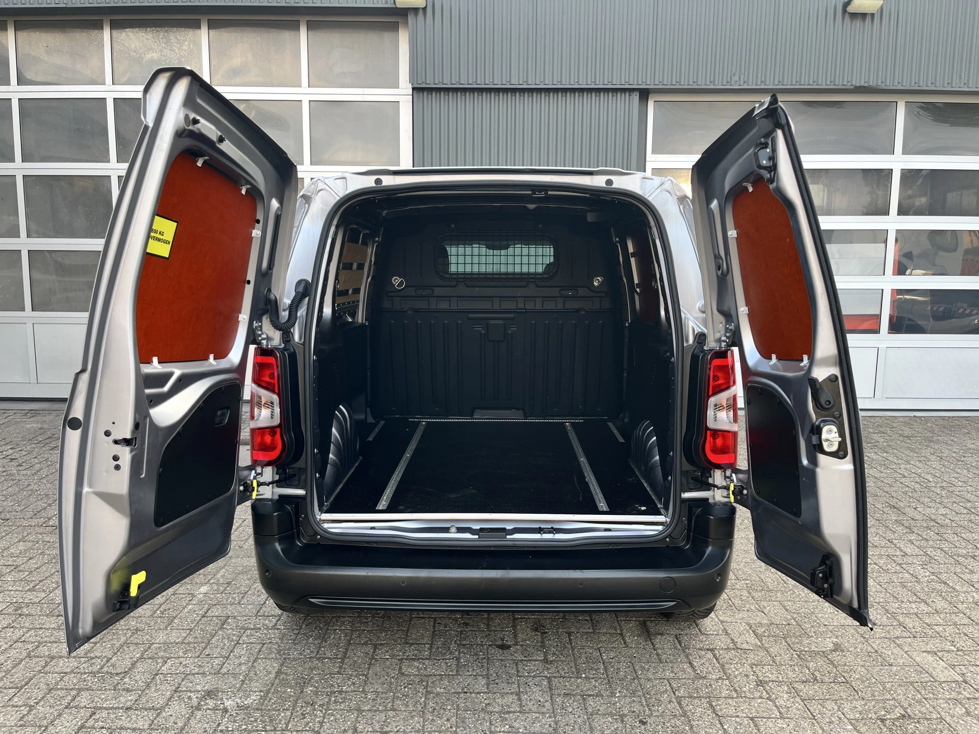 Hoofdafbeelding Peugeot Partner