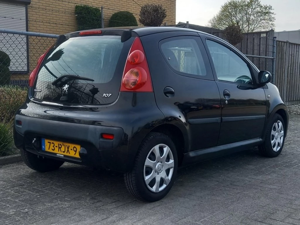 Hoofdafbeelding Peugeot 107