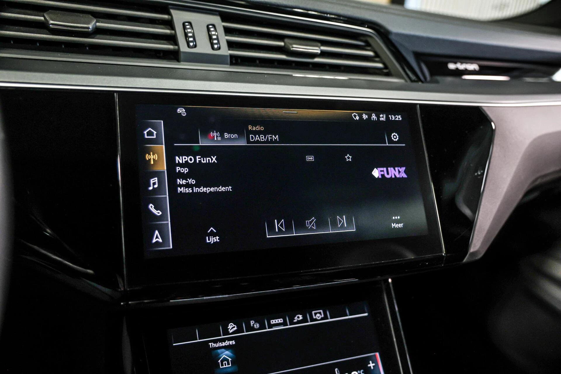 Hoofdafbeelding Audi Q8 e-tron