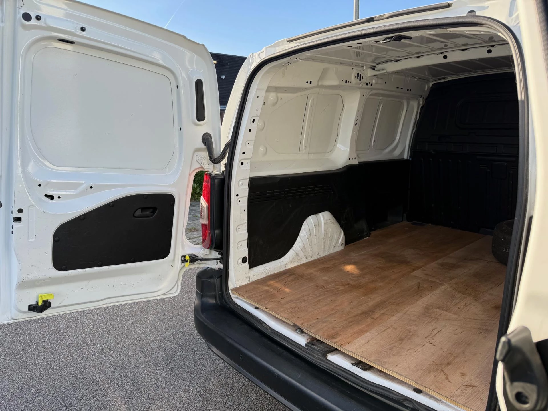 Hoofdafbeelding Peugeot Partner