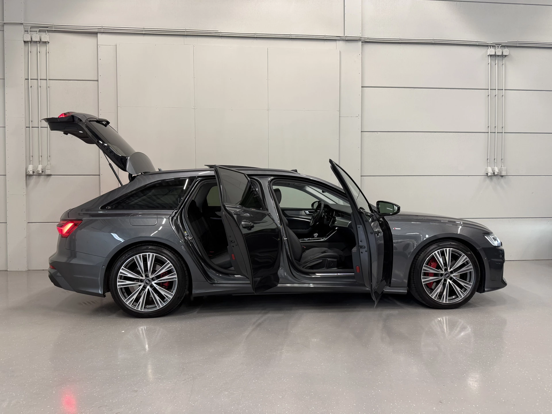 Hoofdafbeelding Audi A6