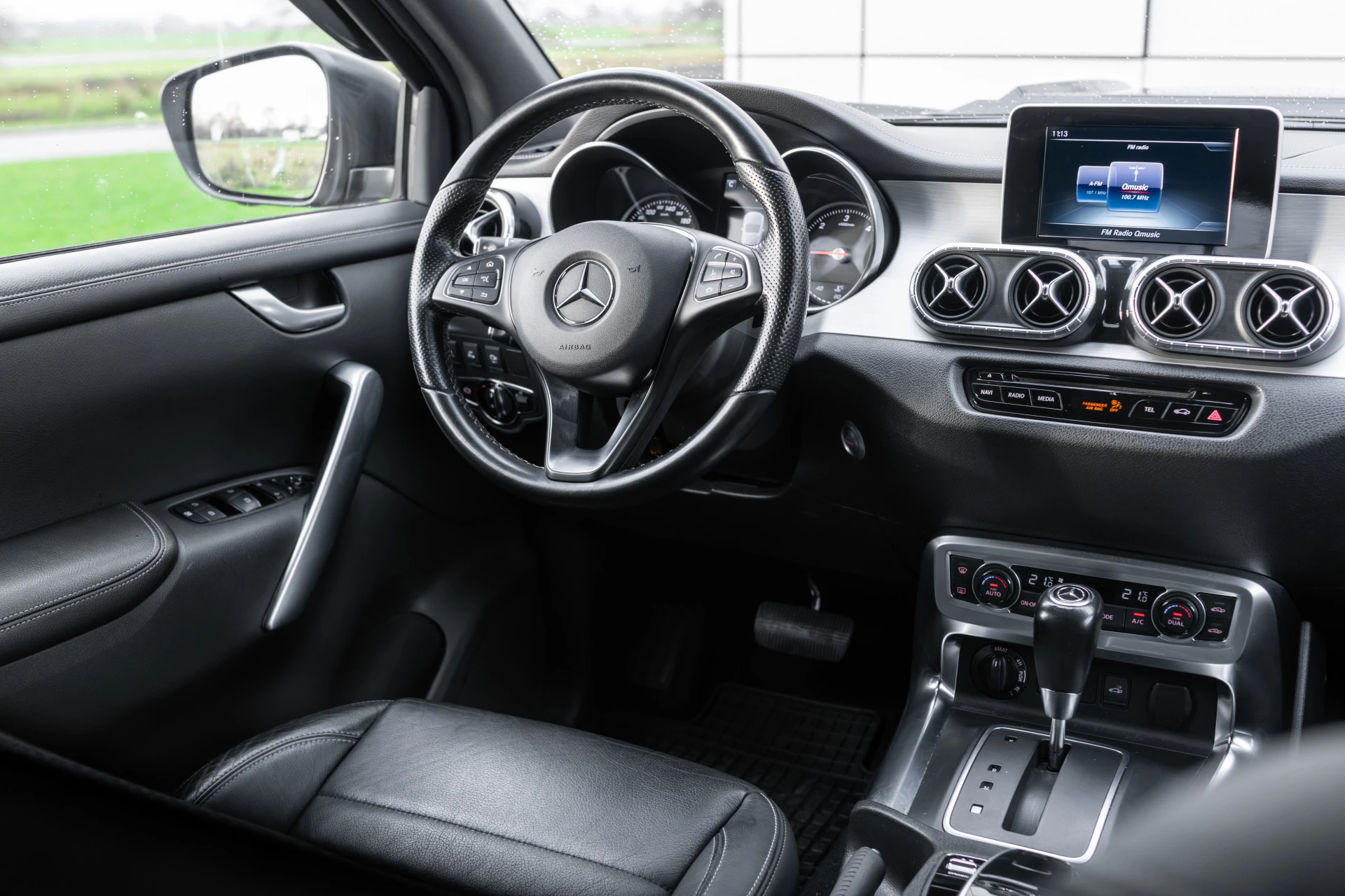 Hoofdafbeelding Mercedes-Benz X-Klasse