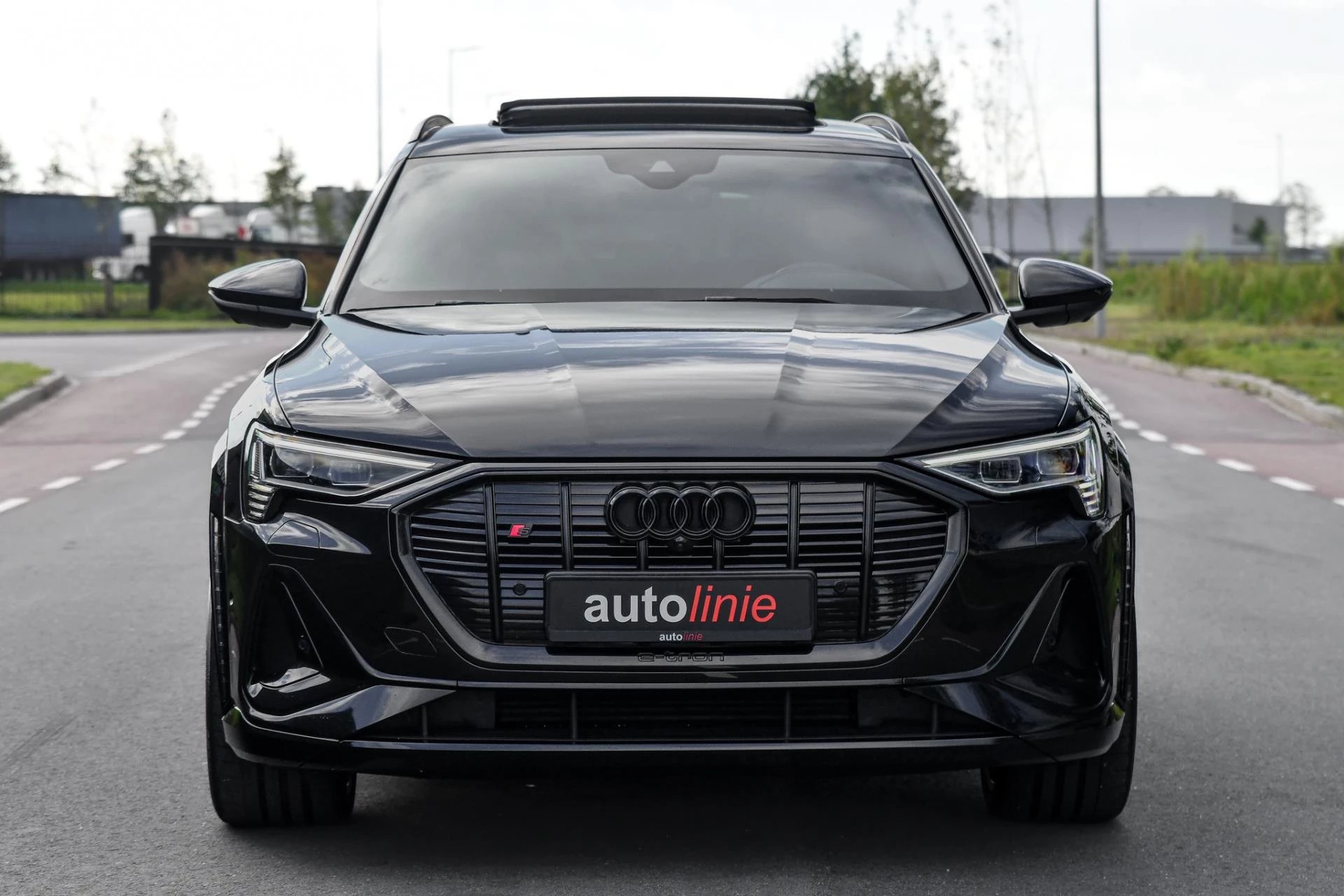 Hoofdafbeelding Audi e-tron