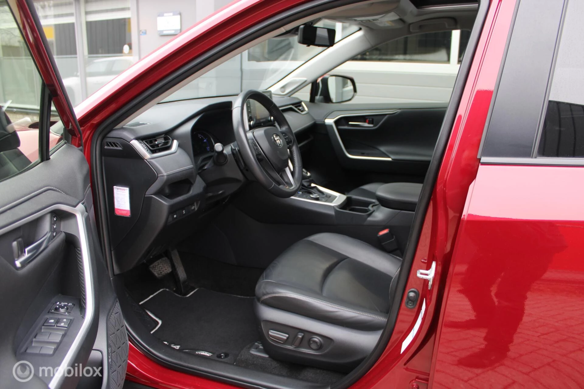 Hoofdafbeelding Toyota RAV4