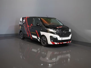 Opel Zafira e-Life Tourer 75 kWh 330km WLTP (DEMO) € 33.182- incl. BTW Pano/ Elek.Schuifdeuren/ Massage Stoelen/ Leder/ Xenon/ Standkachel/ Head Up/ Klasse 3/ Carplay/ Combi/ Kombi/ 8 Pers./ 8 Persoons