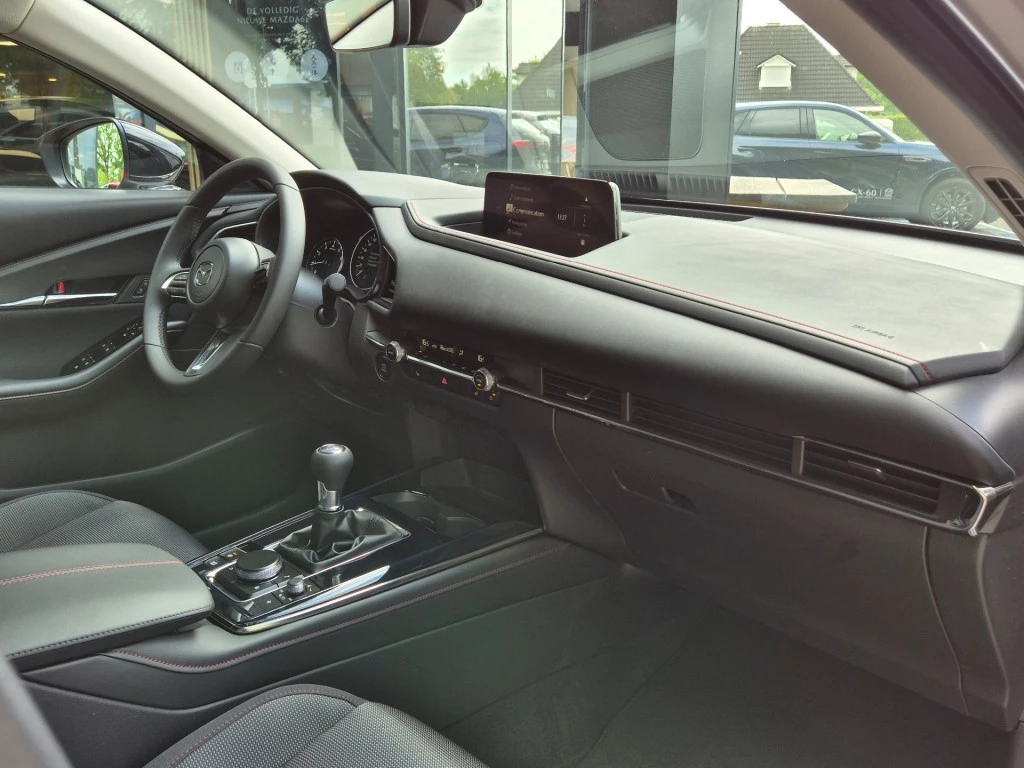 Hoofdafbeelding Mazda CX-30