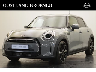 MINI Cooper Hatchback Essential Automaat / Multifunctioneel stuurwiel / LED / PDC achter / Cruise Control / Navigatie / Airconditioning