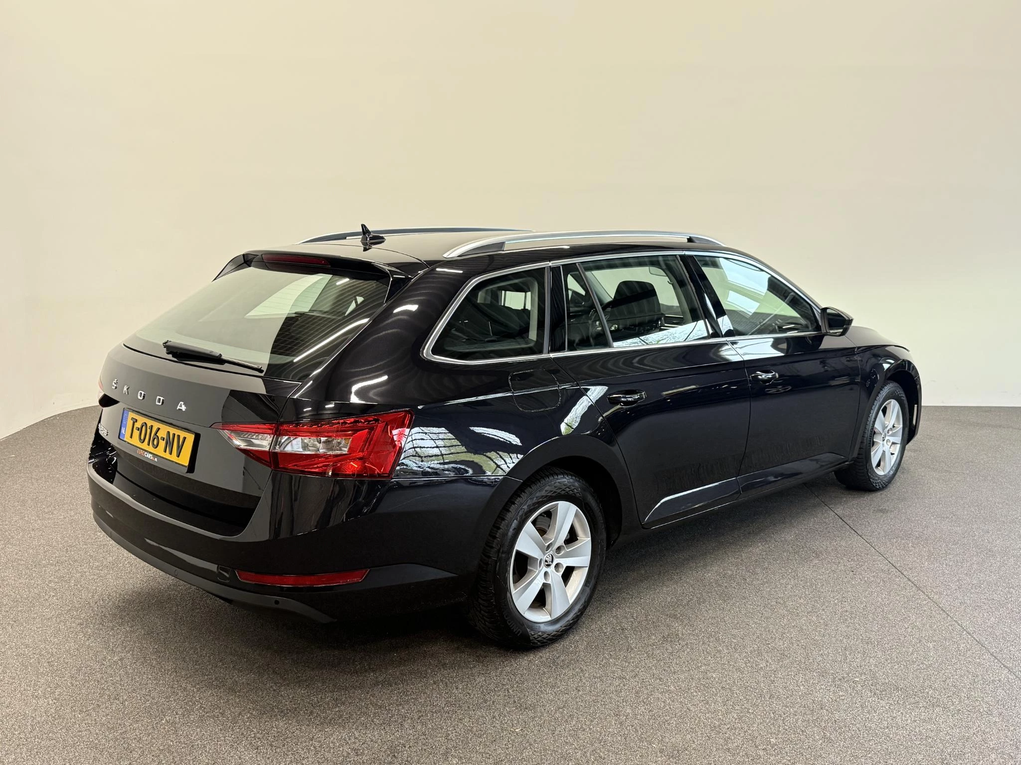 Hoofdafbeelding Škoda Superb