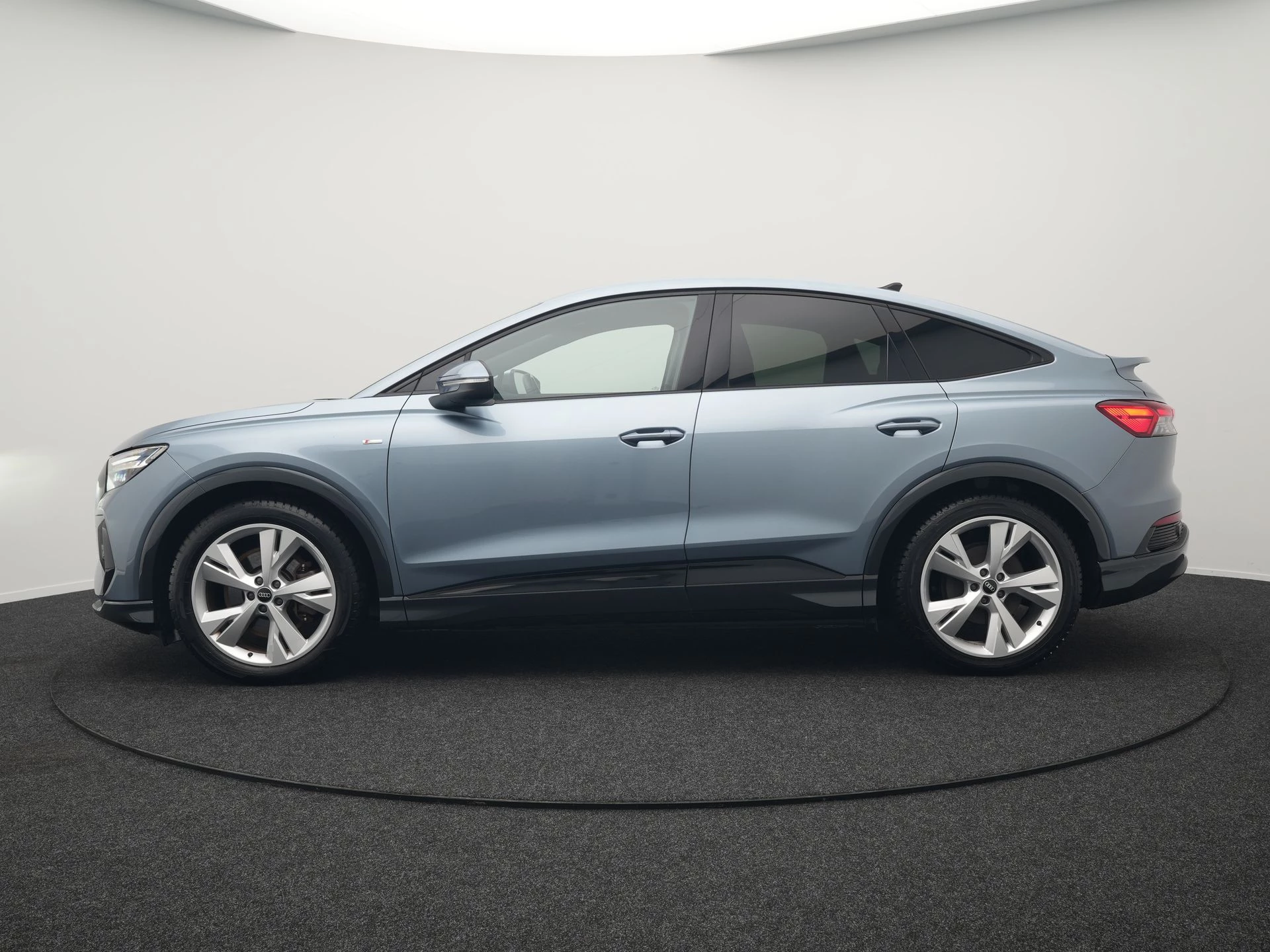Hoofdafbeelding Audi Q4 e-tron